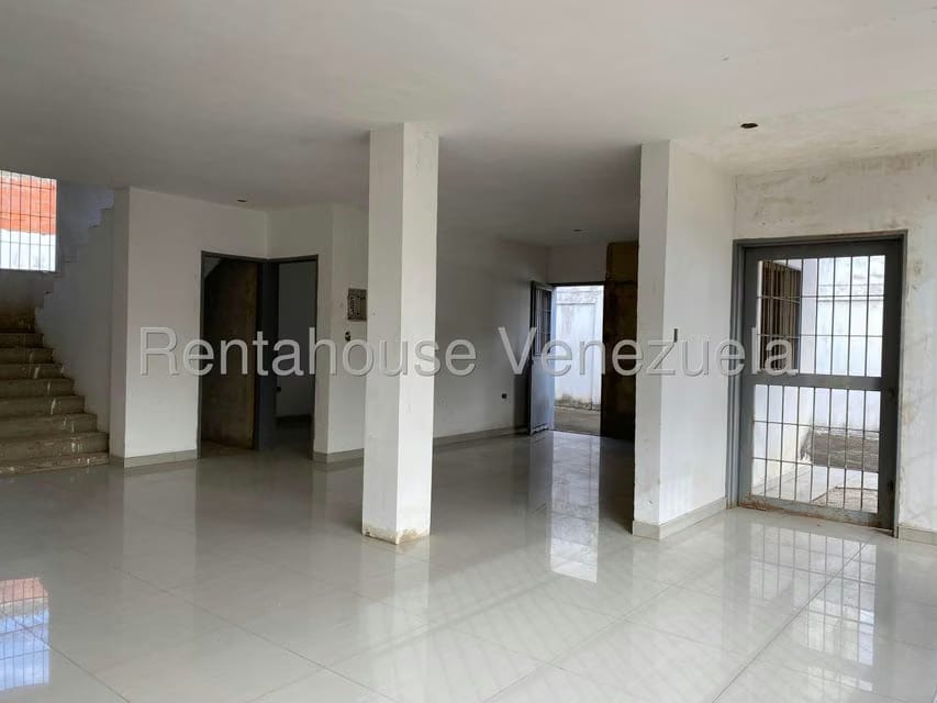 Casa (Duplex) en Venta en Los Educadores, Guarico - 5