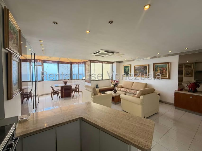 Apartamento (1 Nivel) en Venta en Playa Grande, Vargas - 9