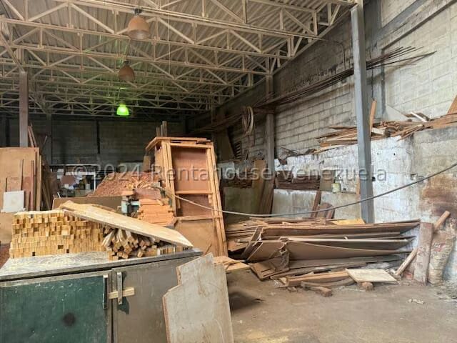 Comercial (Galpon - Deposito) en Venta en Sarria, Distrito Metropolitano - 9