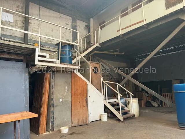 Comercial (Galpon - Deposito) en Venta en Sarria, Distrito Metropolitano - 10