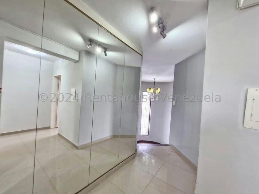 Casa (Duplex) en Venta en Conjunto Residencial Las Carolinas II, Aragua - 21
