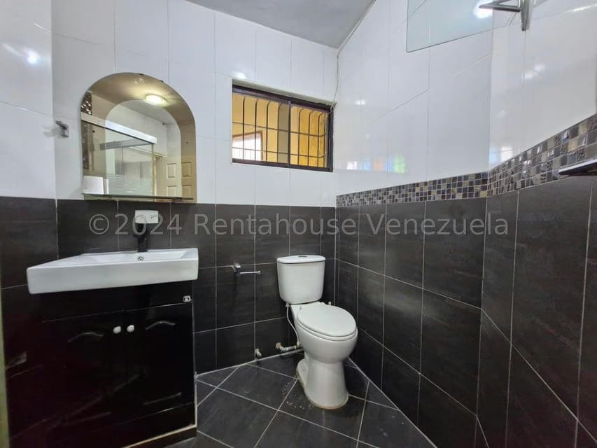 Casa (Duplex) en Venta en Conjunto Residencial Las Carolinas II, Aragua - 37