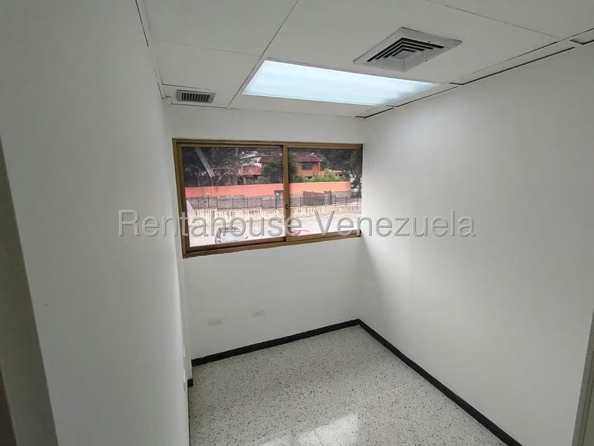 Comercial (Local Comercial) en Venta en Prados del Este, Distrito Metropolitano - 11