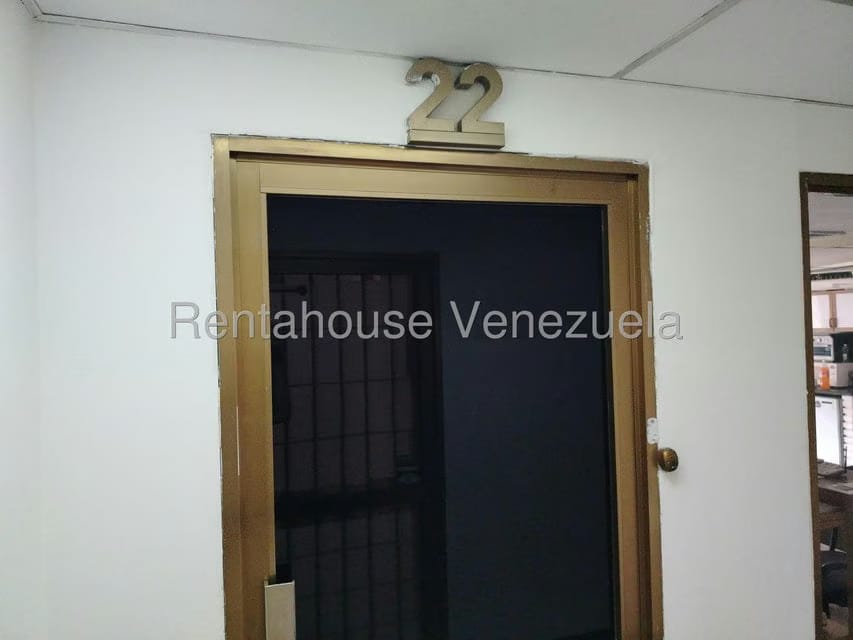 Comercial (Local Comercial) en Venta en Prados del Este, Distrito Metropolitano - 3