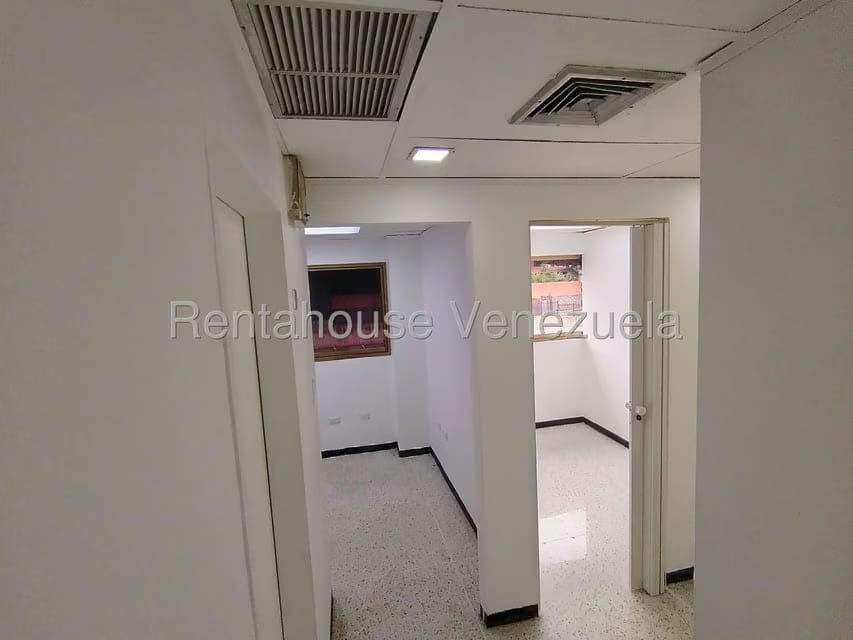 Comercial (Local Comercial) en Venta en Prados del Este, Distrito Metropolitano - 4