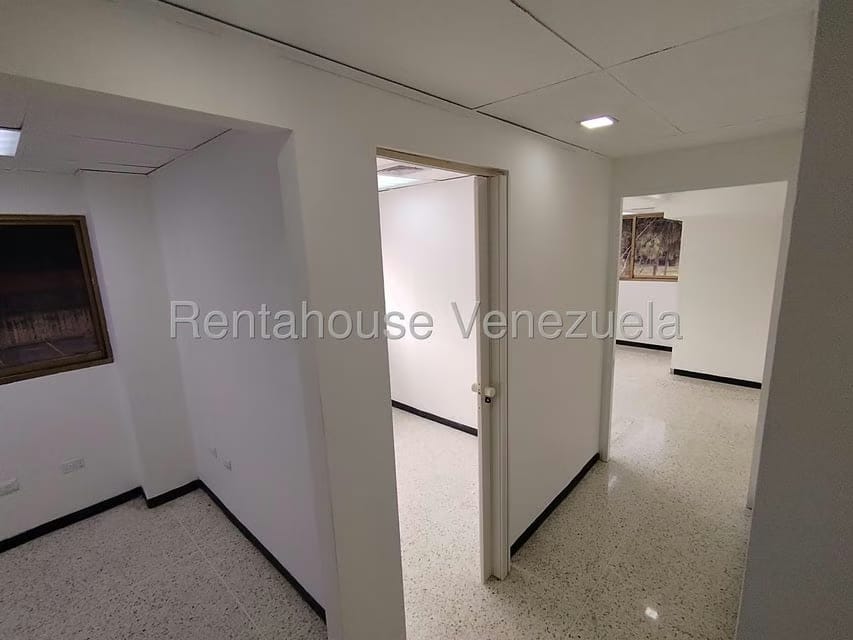 Comercial (Local Comercial) en Venta en Prados del Este, Distrito Metropolitano - 5