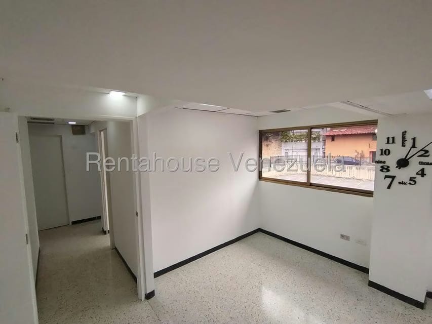Comercial (Local Comercial) en Venta en Prados del Este, Distrito Metropolitano - 8