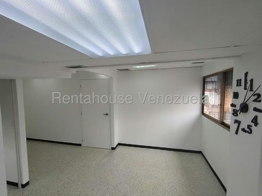 Comercial (Local Comercial) en Venta en Prados del Este, Distrito Metropolitano - 9
