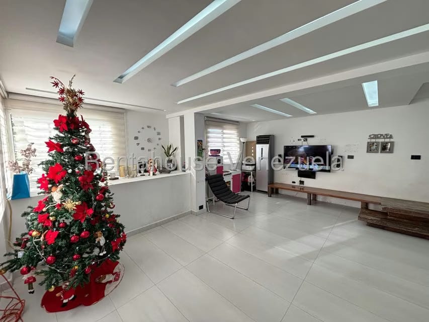 Casa (Multipes Niveles) en Venta en Canas Verdes, Lara - 3