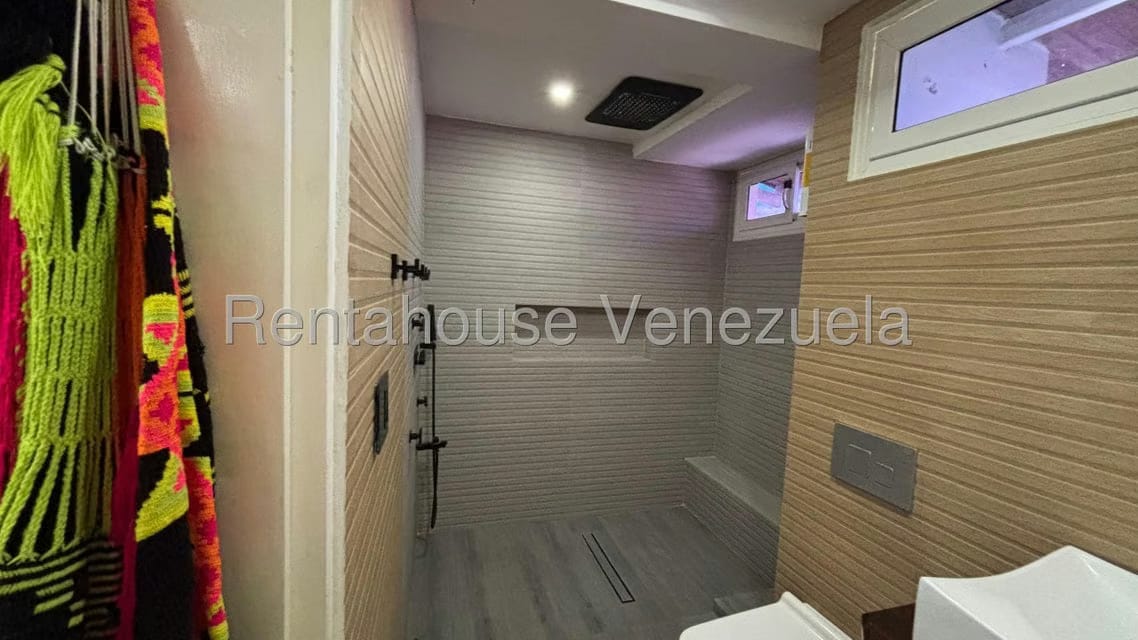 Casa (Multipes Niveles) en Venta en Canas Verdes, Lara - 29