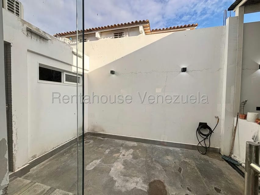 Casa (Multipes Niveles) en Venta en Canas Verdes, Lara - 35