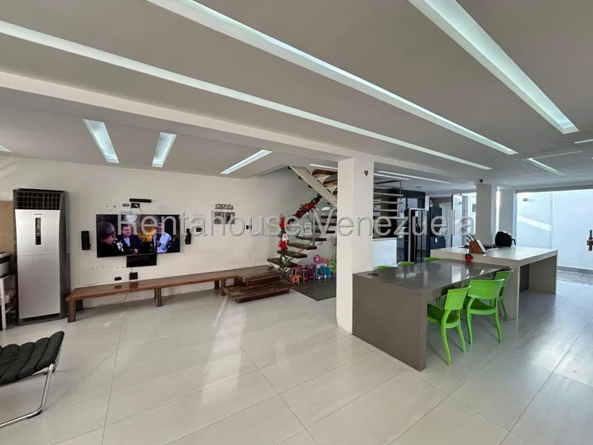 Casa (Multipes Niveles) en Venta en Canas Verdes, Lara - 5