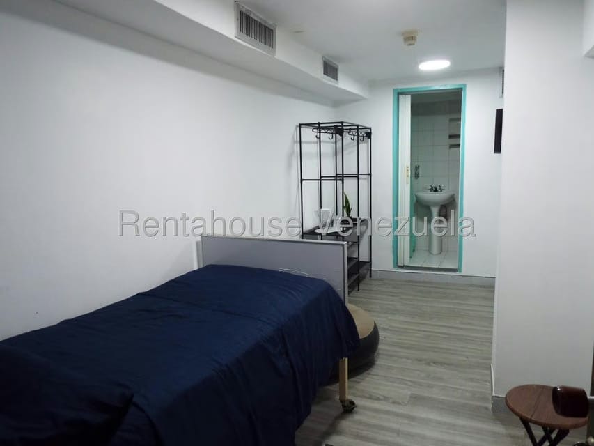 Negocios y Empresas (Medicina y Salud) en Venta en La Carlota, Distrito Metropolitano - 60