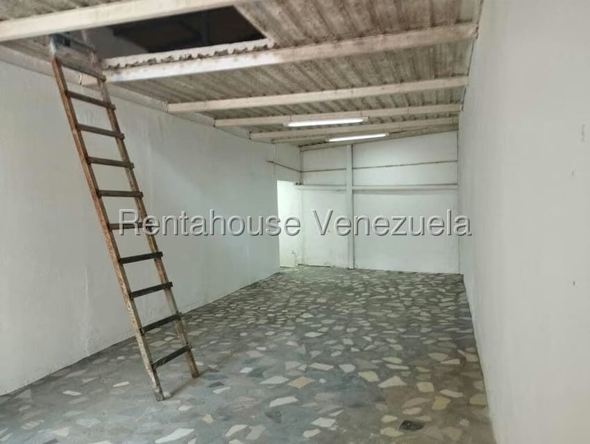 Comercial (Local Comercial) en Alquiler en Los Rosales, Distrito Metropolitano