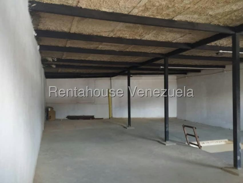 Comercial (Local Comercial) en Alquiler en Los Rosales, Distrito Metropolitano - 4