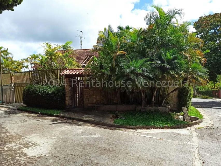 Casa (Multipes Niveles) en Venta en Oripoto, Distrito Metropolitano - 2