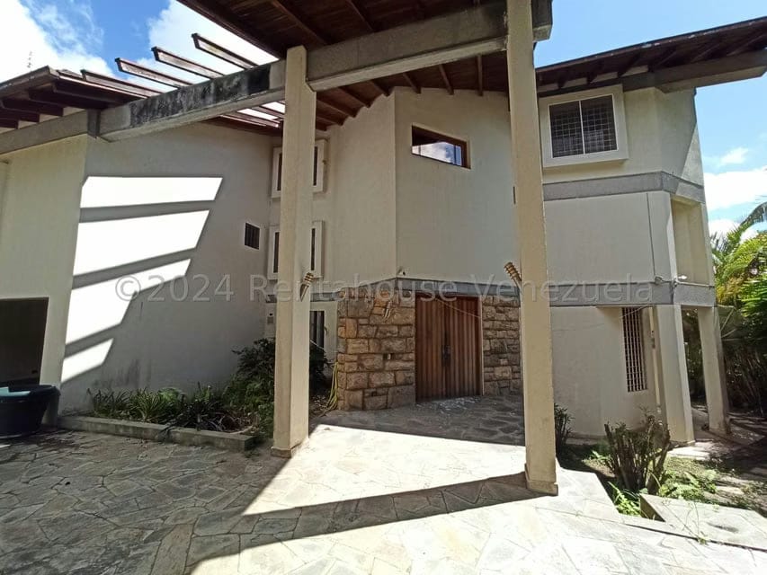 Casa (Multipes Niveles) en Venta en Oripoto, Distrito Metropolitano - 4
