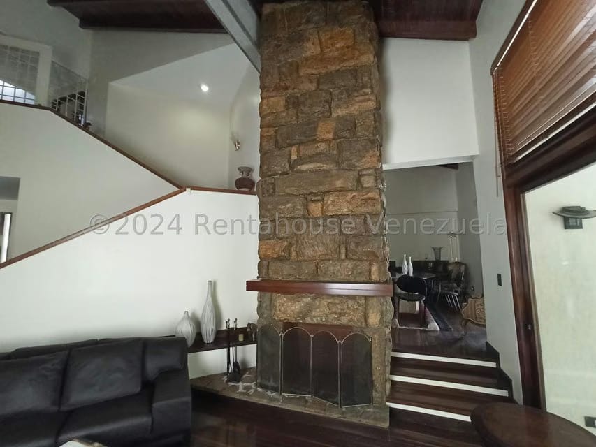 Casa (Multipes Niveles) en Venta en Oripoto, Distrito Metropolitano - 5