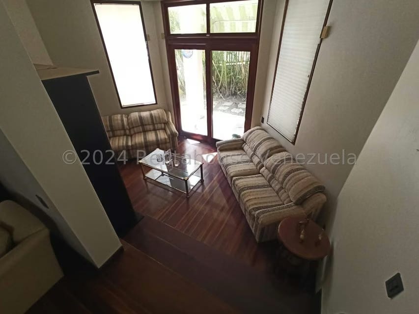 Casa (Multipes Niveles) en Venta en Oripoto, Distrito Metropolitano - 7
