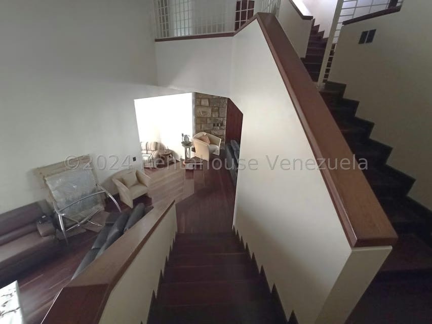 Casa (Multipes Niveles) en Venta en Oripoto, Distrito Metropolitano - 9