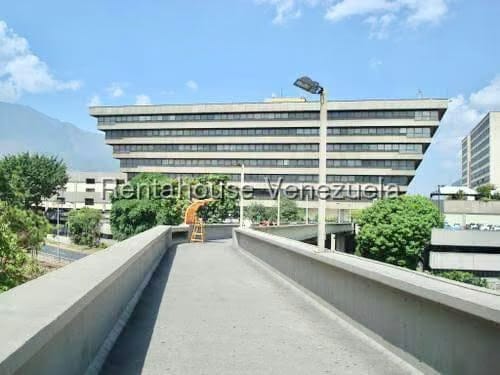 Comercial (Oficina) en Venta en Chuao, Distrito Metropolitano
