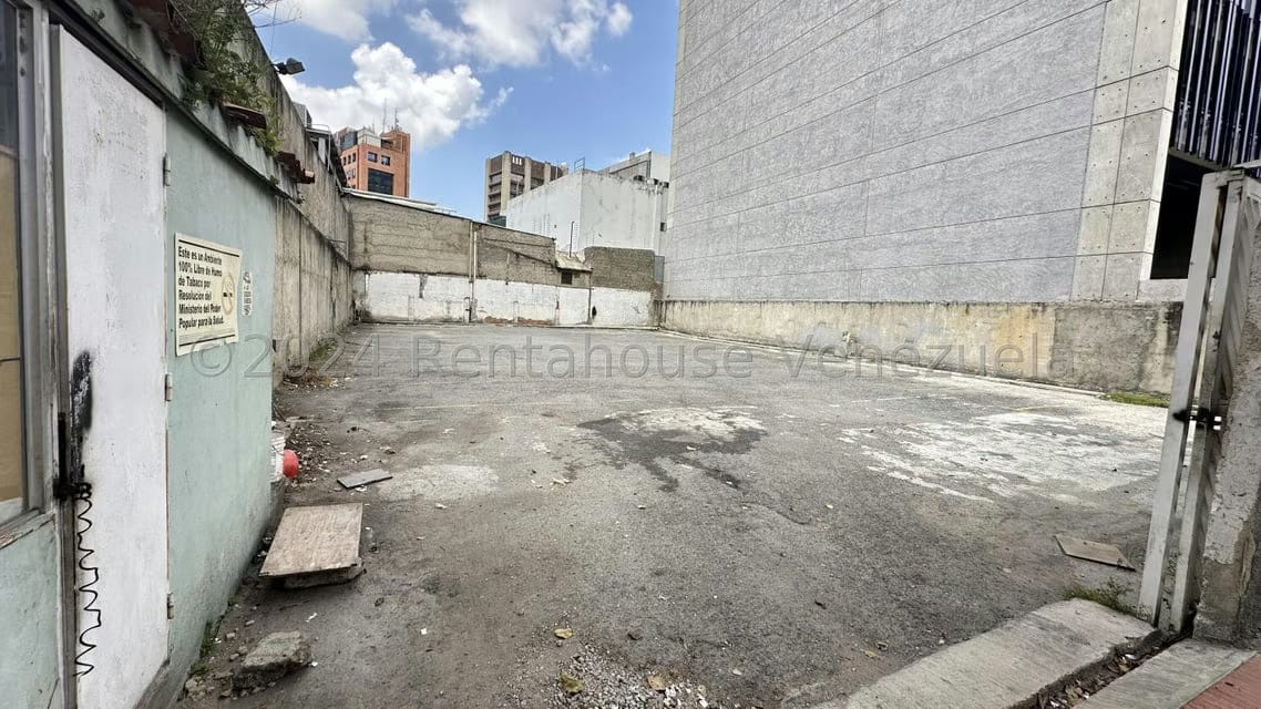 Terreno (Comercial) en Venta en Las Mercedes, Distrito Metropolitano - 2