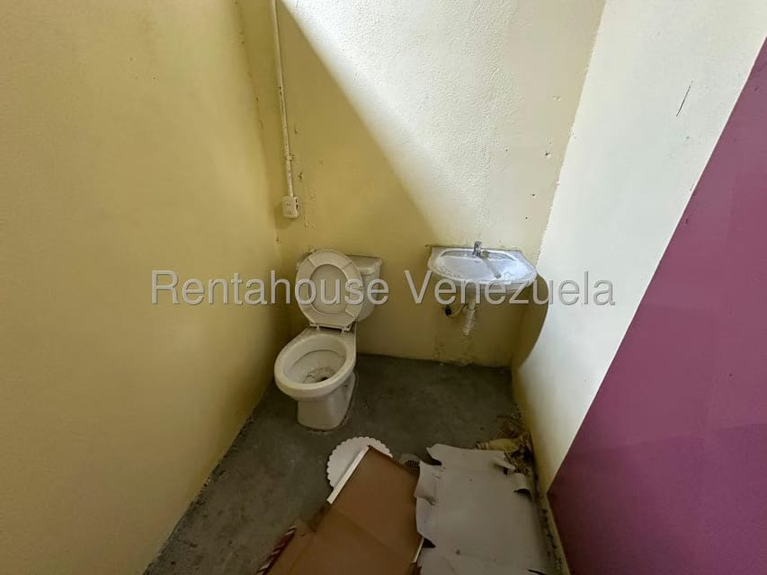 Comercial (Local Comercial) en Alquiler en Paraguay, Portuguesa - 10