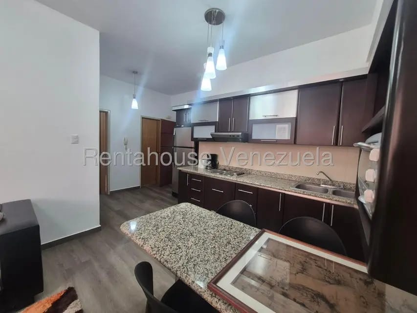 Apartamento (1 Nivel) en Alquiler en La Trigaleña, Carabobo - 12