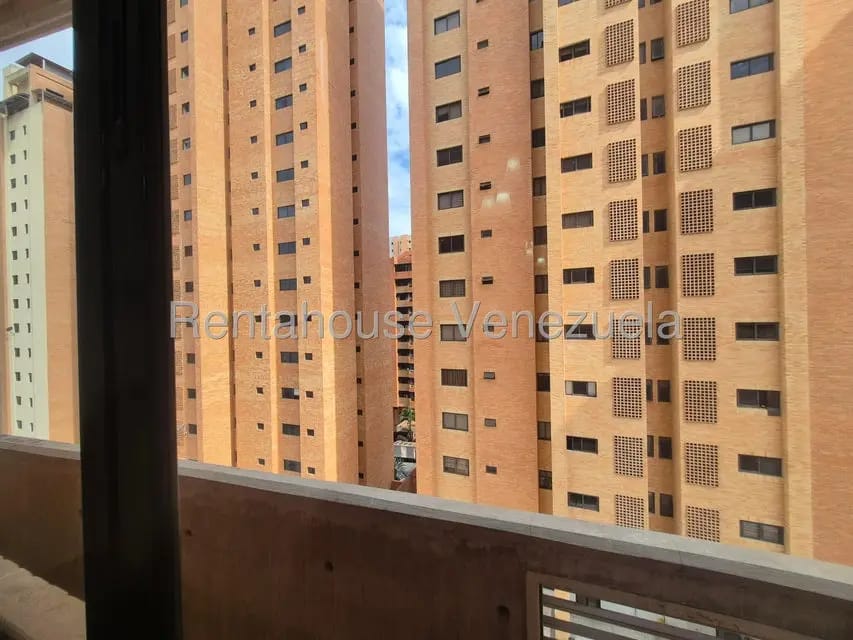 Apartamento (1 Nivel) en Alquiler en La Trigaleña, Carabobo - 21
