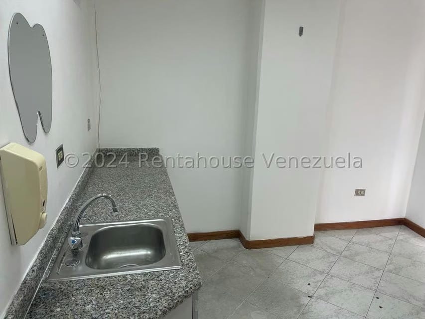 Comercial (Local Comercial) en Venta en Las Salias, Miranda - 16