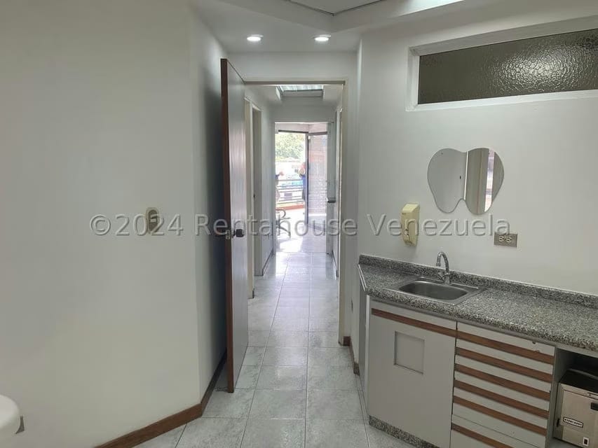 Comercial (Local Comercial) en Venta en Las Salias, Miranda - 17