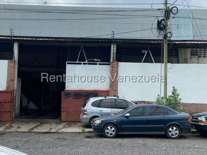 Comercial (Galpon - Deposito) en Venta en Guarenas, Miranda