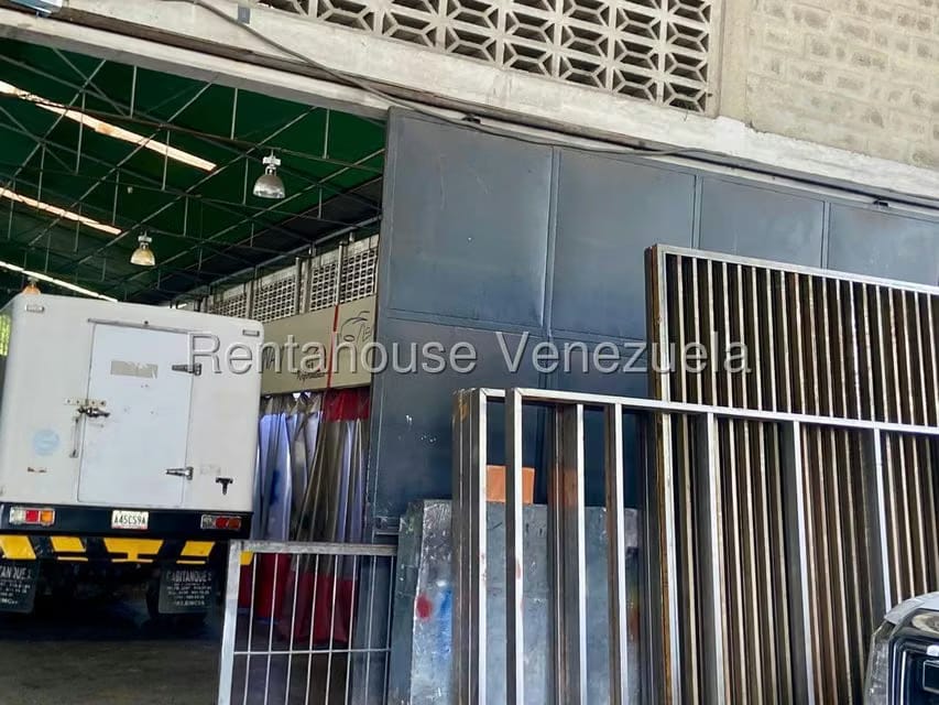 Comercial (Galpon - Deposito) en Venta en Guarenas, Miranda - 3