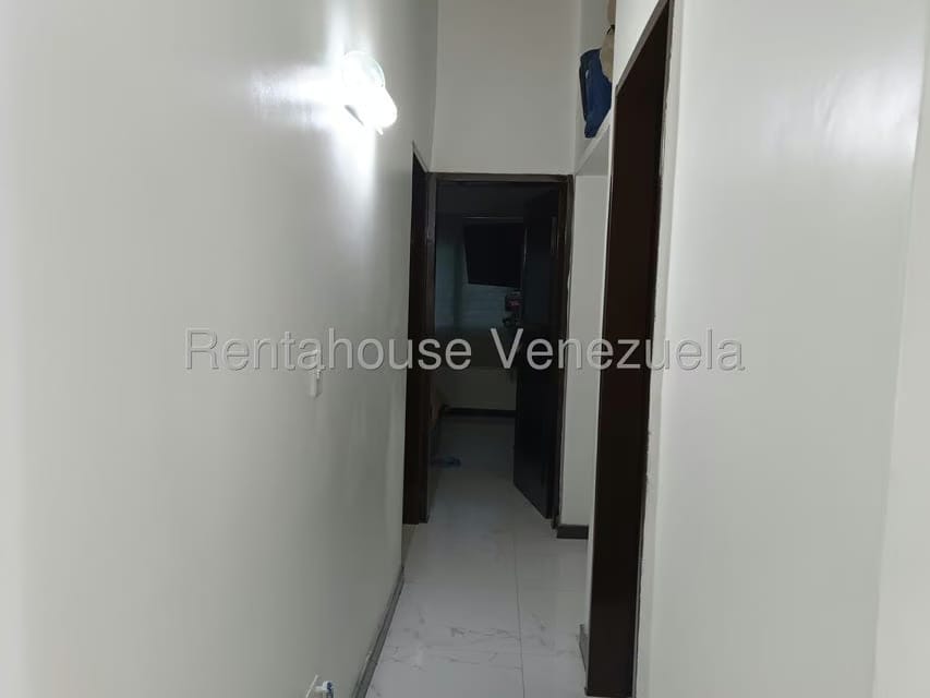 Townhouse (Duplex) en Venta en La Union, Distrito Metropolitano - 16