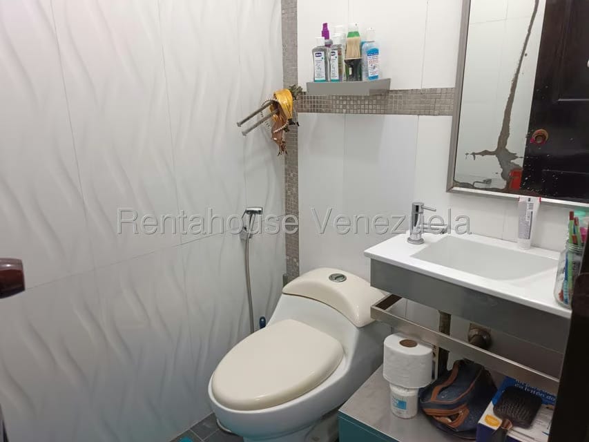 Townhouse (Duplex) en Venta en La Union, Distrito Metropolitano - 27