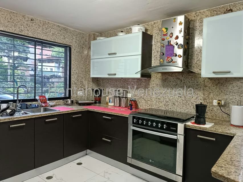 Townhouse (Duplex) en Venta en La Union, Distrito Metropolitano - 8