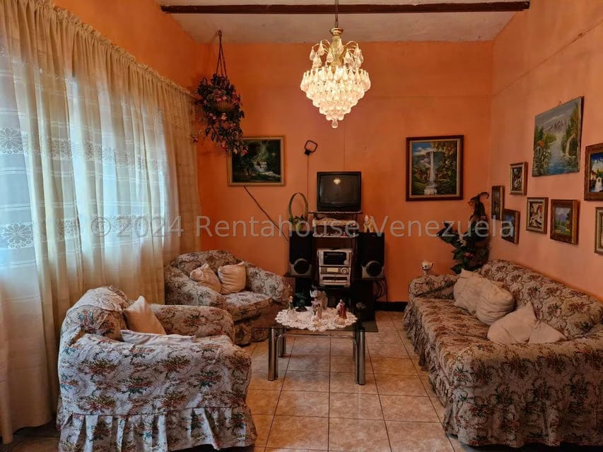 Casa (Multipes Niveles) en Venta en Ruperto Lugo, Distrito Metropolitano - 10