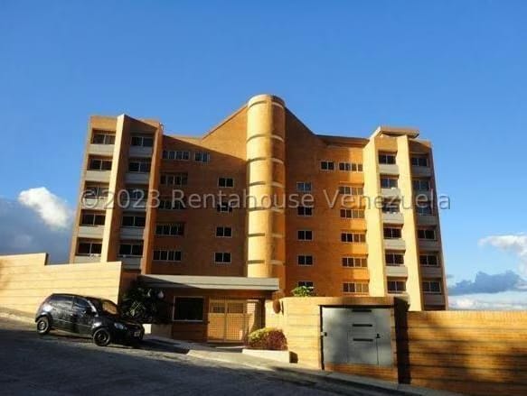 APARTAMENTO EN VENTA – YENNIEF ROJAS