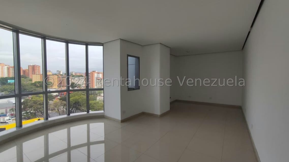 Comercial (Oficina) en Alquiler en Zona Este, Lara - 11