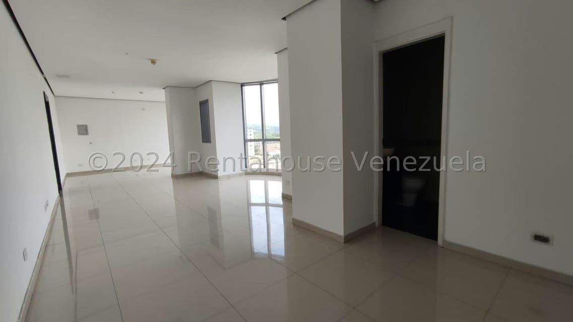 Comercial (Oficina) en Alquiler en Zona Este, Lara - 13