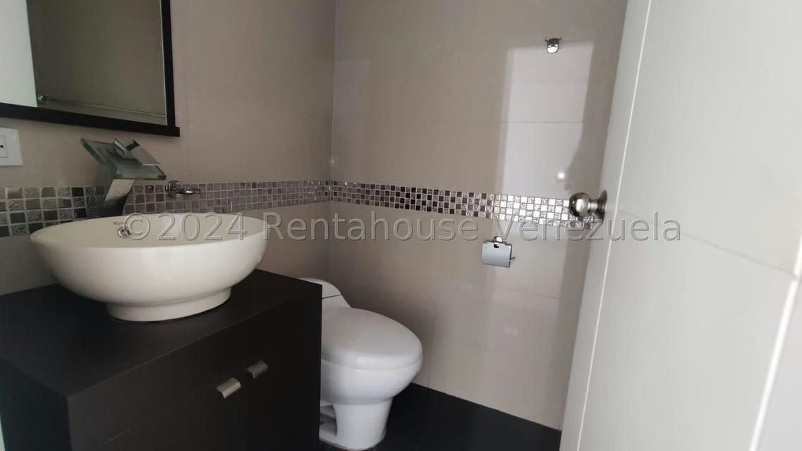 Comercial (Oficina) en Alquiler en Zona Este, Lara - 14