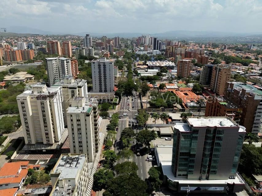 Comercial (Oficina) en Alquiler en Zona Este, Lara - 21