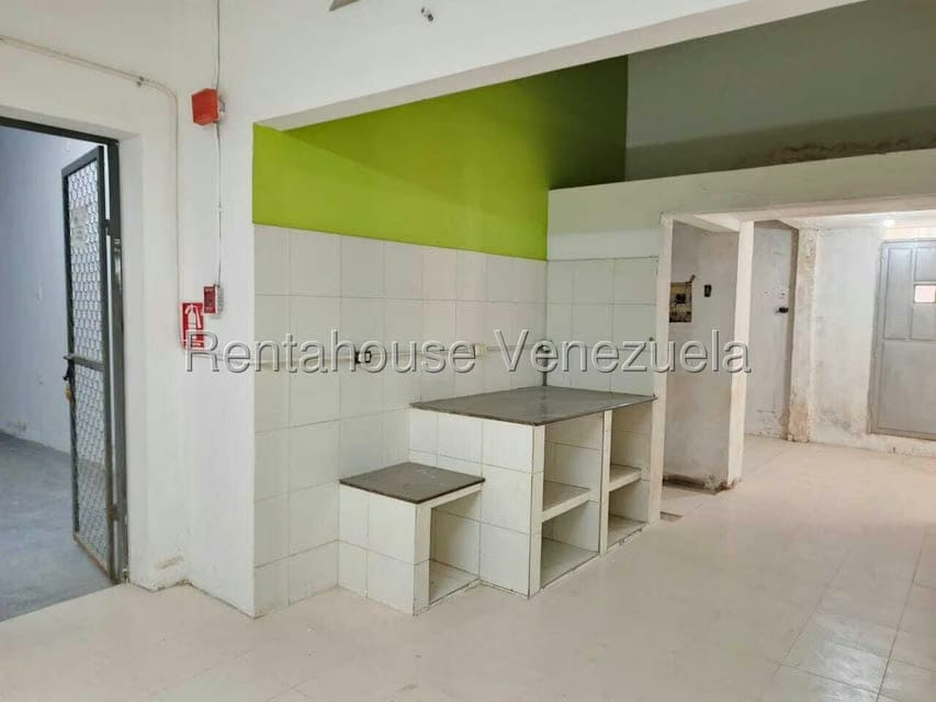 Comercial (Local Comercial) en Alquiler en Tierra Negra, Zulia - 12