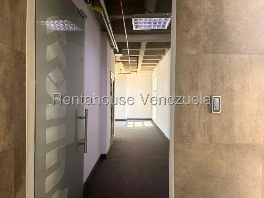 Comercial (Oficina) en Venta en 5 de Julio, Zulia - 17