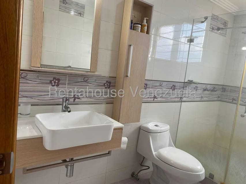 Apartamento (1 Nivel) en Venta en Solar del Hatillo, Distrito Metropolitano - 20