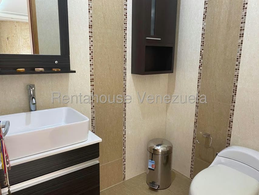 Apartamento (1 Nivel) en Venta en Solar del Hatillo, Distrito Metropolitano - 21