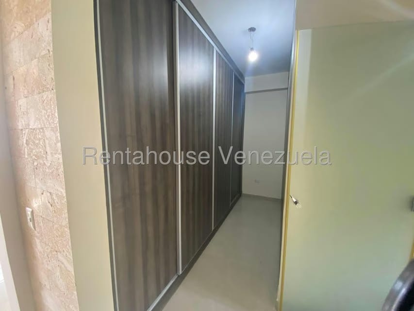 Apartamento (1 Nivel) en Venta en Solar del Hatillo, Distrito Metropolitano - 29