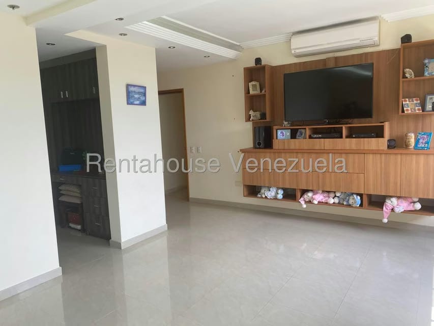 Apartamento (1 Nivel) en Venta en Solar del Hatillo, Distrito Metropolitano - 63