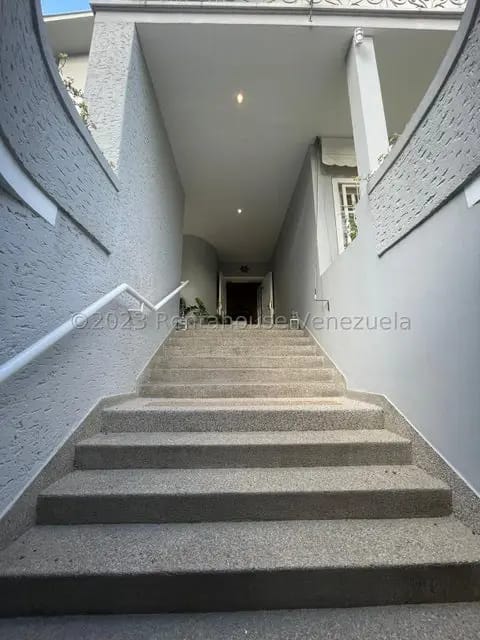 Casa (Multipes Niveles) en Venta en Altamira, Distrito Metropolitano - 2