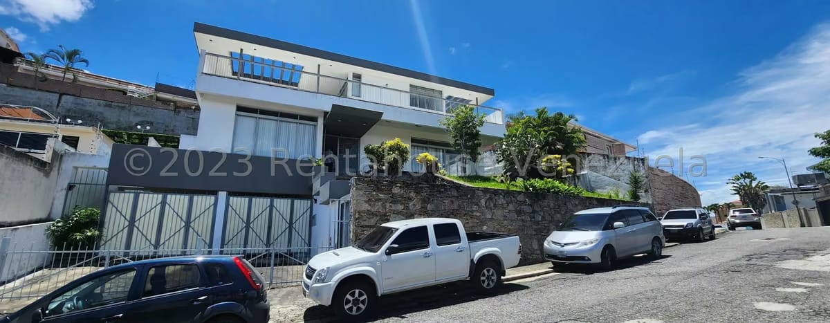 CASA EN VENTA SELENE MARIN – MLS#24-2363